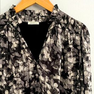Jodifl Fall Floral Blouse NWOT